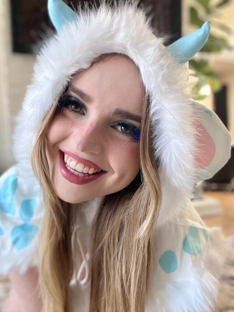 Who is Codi Vore? Age, Career, Net Worth, Boyfriend & Bio 2026