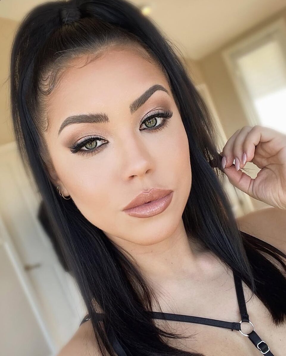 Who is Alina Lopez? Bio, Age, Height, Net Worth & Career 2026