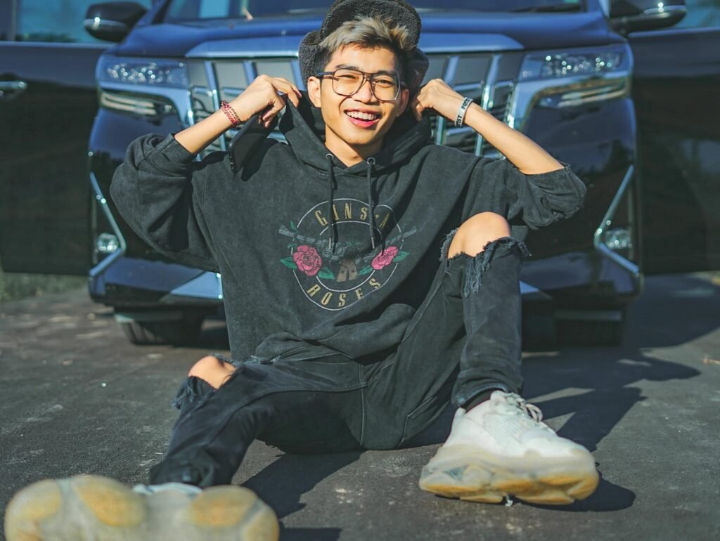 Who is Frost Diamond? Bio, Age, Net Worth, Real Name & Career 2026