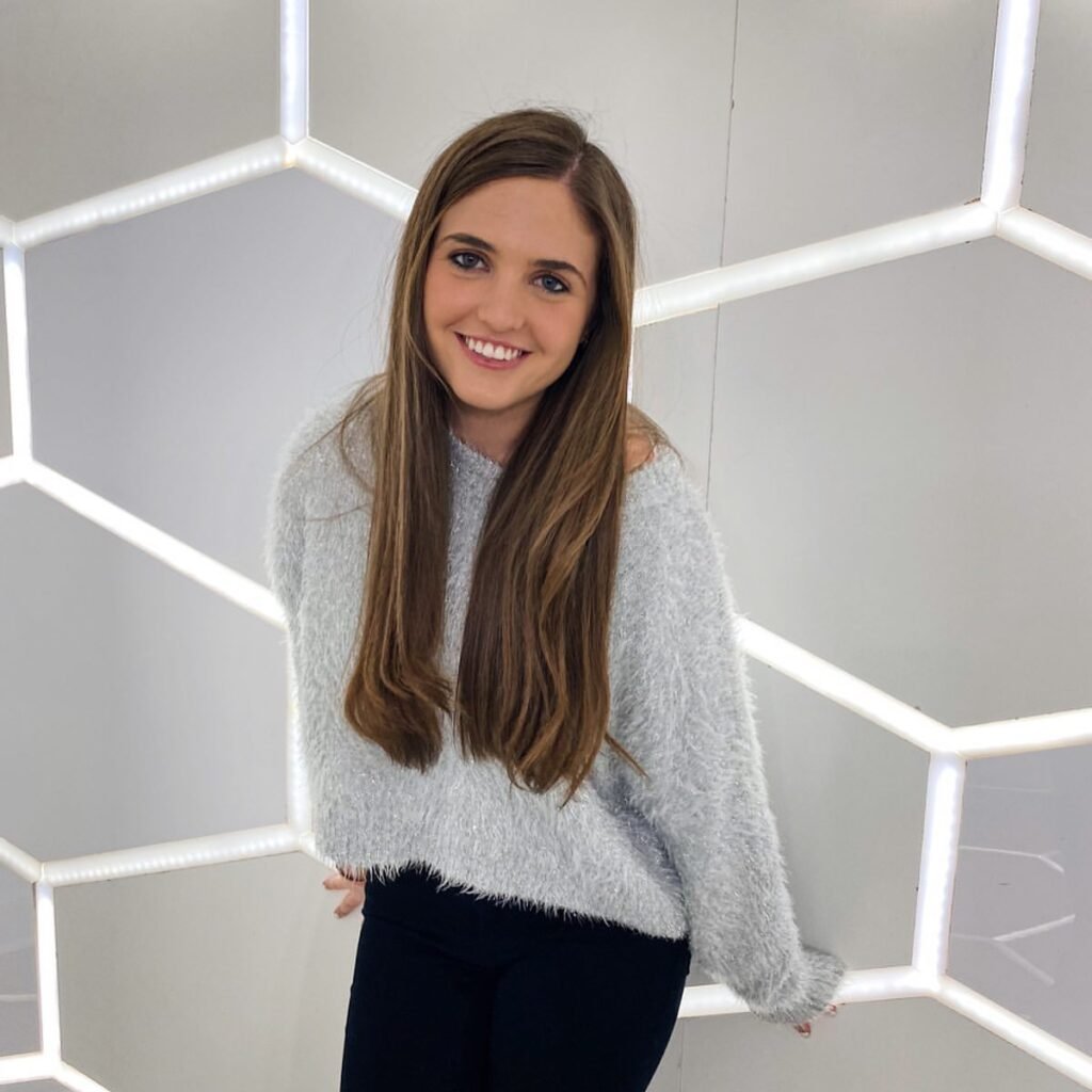 Who is Alexis Sofia Cuban? Bio, Age, Net Worth & Family Life 2026